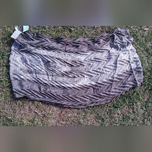 NFINITY Metallic Paisley & Zebra-Inspired Wrap in Brown and Silver